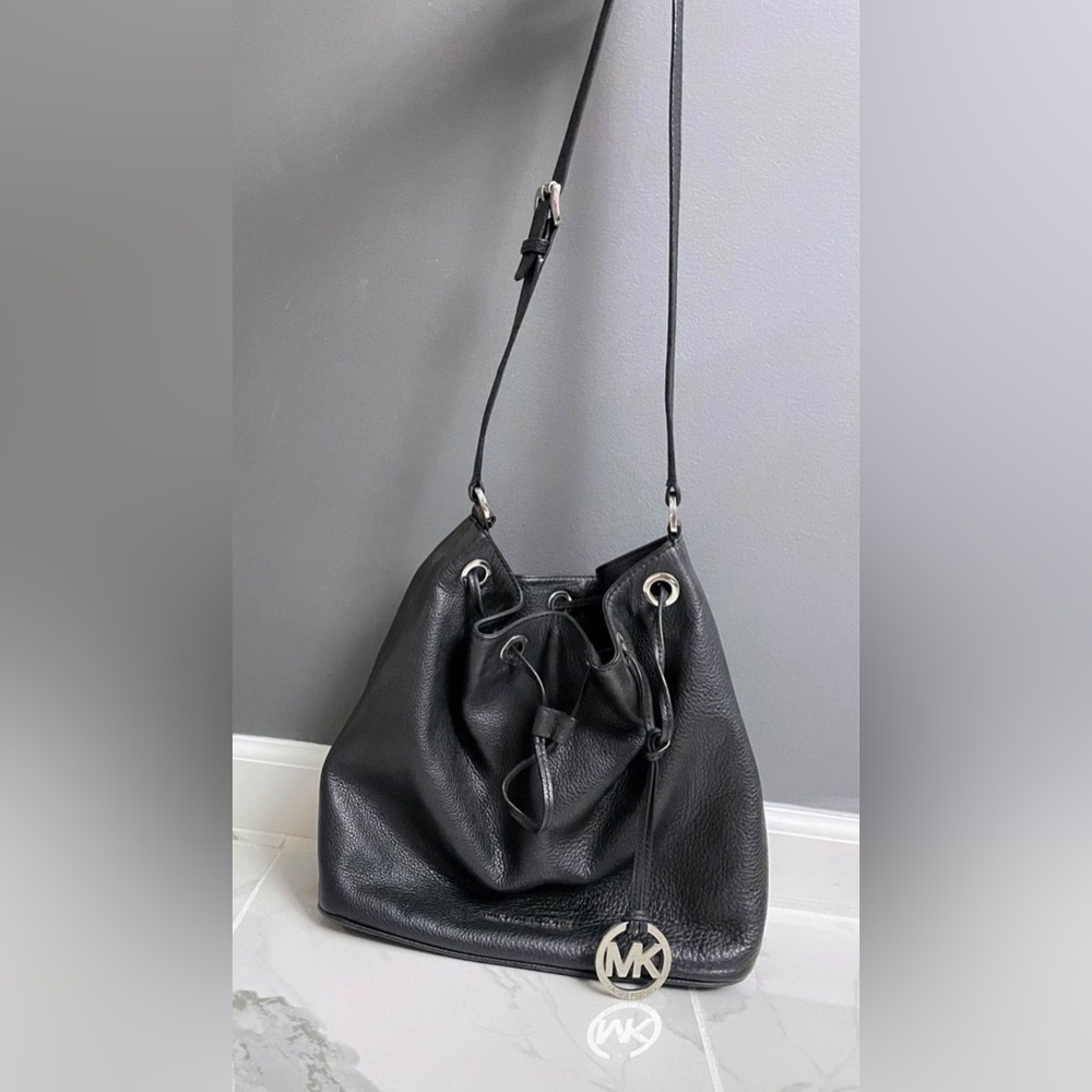 Michael Kors bucket bag